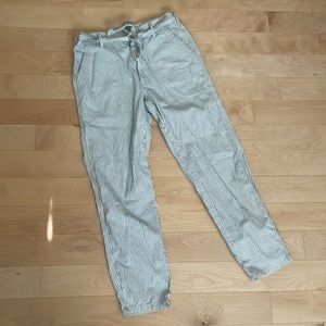 American Eagle pants
